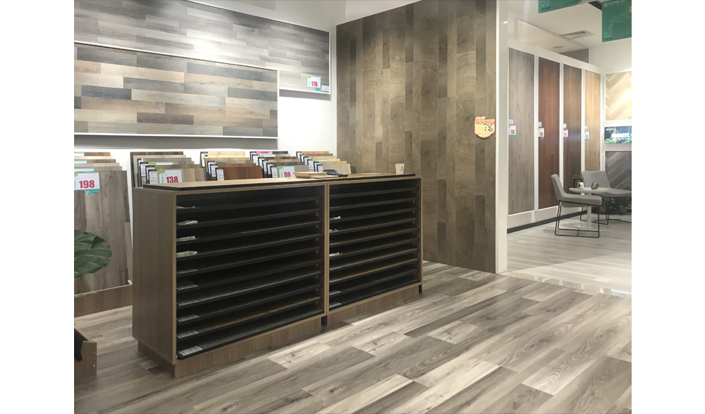 180㎡門店實(shí)景展示1